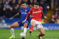 开云下载-荷兰联赛逐步升温，强队争夺前列