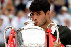 开云体育中国-澳大利亚网球队险胜欧洲网球队，阿尔卡拉斯爆发神勇的简单介绍