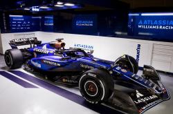 开云体育APP下载-梅赛德斯完胜哈斯车队，塞恩斯扛起全队