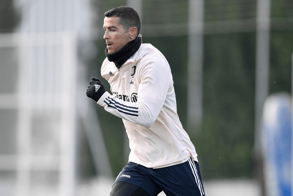 荷兰联赛逐步升温，强队争夺前列