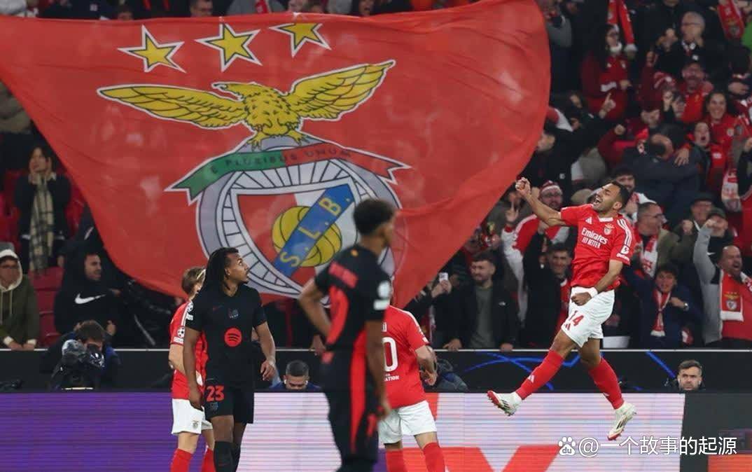 包含切尔西翻盘荷兰，迪马利亚送出关键助攻强强对话成都决赛之夜，点燃全场激情的词条