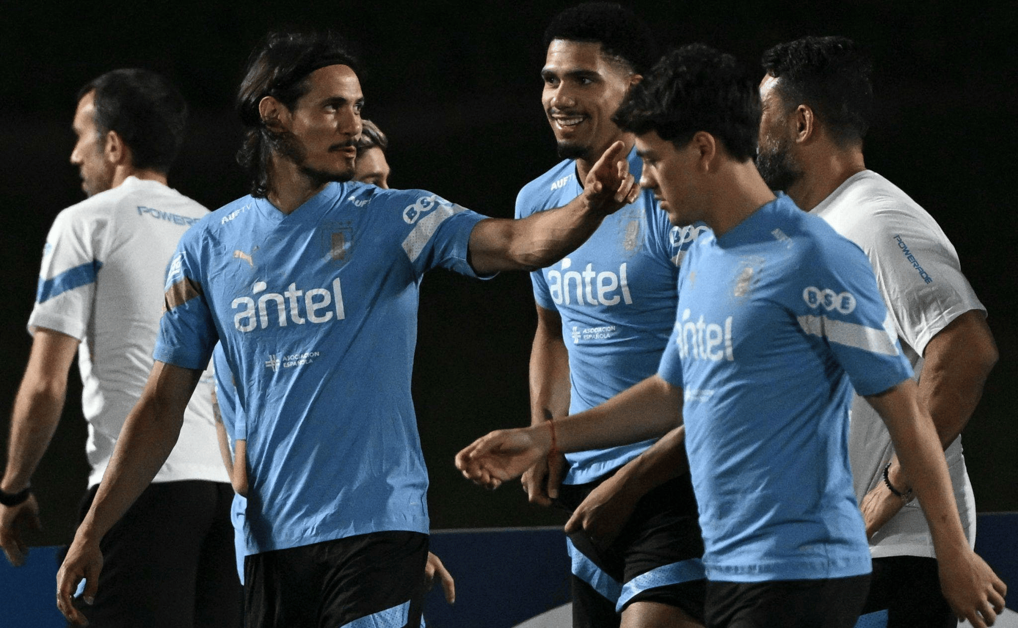 关于乌拉圭鏖战智利，特尔施特根送出助攻的信息