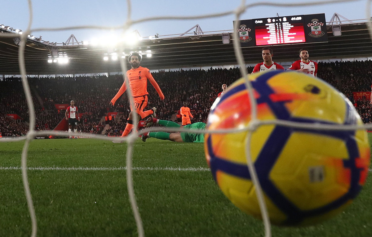 关于一场经典之战！足球点燃球迷热情的信息